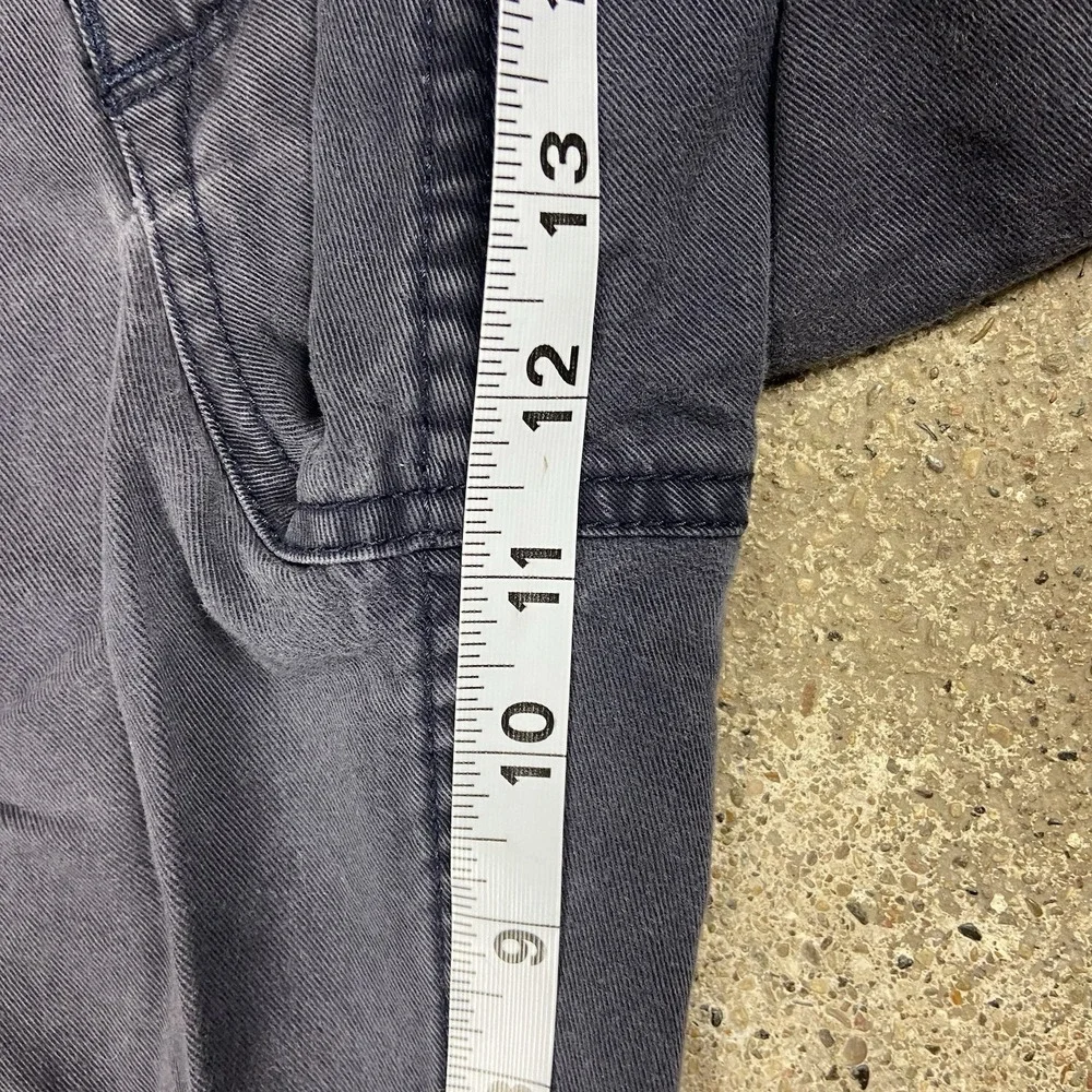 Vintage Y2K American Eagle Chino Shorts Size 34 Gray Longer Length Eagle Logo